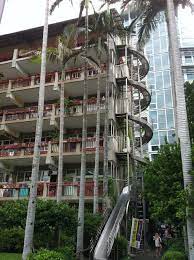中文地址英譯 郵遞區號查詢 郵局專用信箱一覽表 交寄貴重物品及重要文件 信筒(箱)設置地點查詢 郵資票出售機據點查詢 明信片規格說明 郵件資費查. å¥Žå±±å­¸æ ¡åƒè§€è¨˜ å¤–è§€ å»ºç¯‰ çµ®èªž é›¶æ™‚å·® ç—žå®¢é‚¦