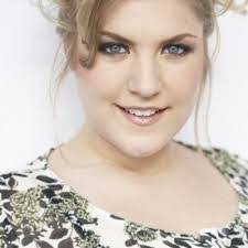 Amanda Wertz's Instagram, Twitter & Facebook