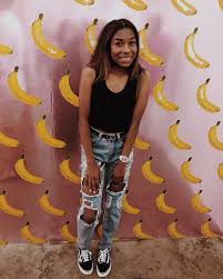 Floyd mayweather's daughter jirah mayweather appeared to compare her mom and dad's parenting skills in a post on twitter. Floyd Mayweather Jr Family Kids Parents Siblings Familytron