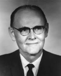 A brief history of the Southern Thoracic Surgical Association and a  synopsis of the Presidential addresses