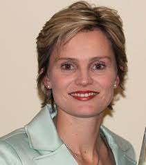 CASUAL DAY NWU receives trophy