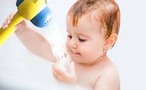 This innovation offers easy release and return, even with your eyes closed. Kaiying Handheld Shower Head For Kids Baby Shower Sprayer Bathroom Toddler Shower Wand W 59 Hose Suction Cup Bracket Diverter White Amazon Com