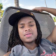 Khari Davis (@airhari_) • Instagram photos and videos