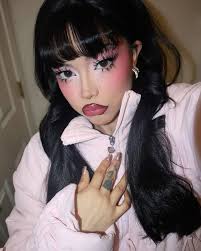 Crystal Straight (crystalstraight)