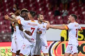 Presentatasi al via dell'ultima giornata di campionato da seconda in classifica, a pari merito con la neopromossa lazio, rivelazione dell'anno, e con un punto di svantaggio rispetto al milan capolista, la formazione torinese riuscì a. Eqzkzt 0 M07sm