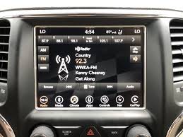 I see you're running the 8.4 uconnect. 2018 Jeep Cherokee Apple Carplay