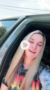 Shelby Willett's Instagram, Twitter & Facebook