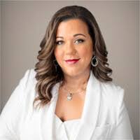 Beatrice Quintero's Instagram, Twitter & Facebook