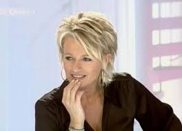 Mes Archives De 2000 A 2009 Coupe De Cheveux Courte Cheveux Courts 60 Ans Couleur Cheveux Court