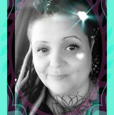 Carli Thompson (@Bug30) • Facebook