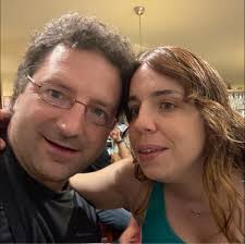 Hi there, Is there any way of identifying film age one its out of the  packet? Thanks