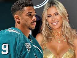 August 1991 in vancouver, british columbia) ist ein kanadischer eishockeyspieler, der seit februar 2018 bei den san jose sharks aus . Nhl S Evander Kane Claims Ex Faked Pregnancy Wants Mental Exam