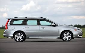 Volvo V70 R Design Wallpapers And Images Wallpapers Pictures Photos