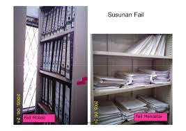 Untuk mengubah suai berbilang fail atau folder pada masa yang sama, ketik pilih, ketik pilihan anda, kemudian ketik pilihan di bahagian bawah skrin. Sistem Fail Surat Menyurat