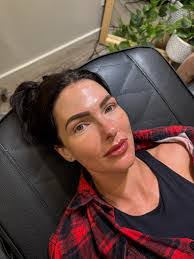 Aaron Hocking's Instagram, Twitter & Facebook