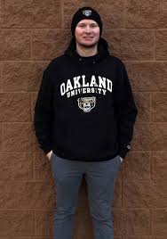 Champion Oakland University Golden Grizzlies Mens Black Arch Mascot Long Sleeve Hoodie 14753802 In 2020 Hooded Sweatshirt Men Long Sleeve Hoodie Hooded Sweatshirts