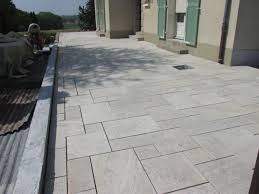 Terrasse En Granit De Peaule Hof Ideen Einfahrt Terrasse