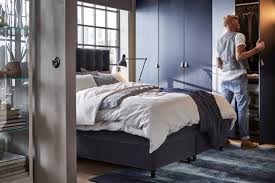 Come detto in precedenza, ikea offre una vasta gamma di elementi d'arredo perfetti per qualsiasi genere di stile. Armadi Ikea Arredi Da Costruire Come Un Lego Living Corriere