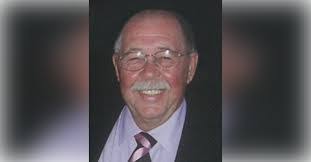 Lawrence Wohl's Instagram, Twitter & Facebook