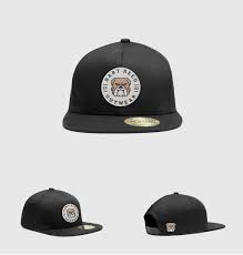 Download Free Snapback Cap Mockup Mockuptree