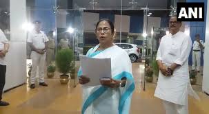 An ias officer of the 1987 batch, alapan bandyopadhyay was the additional chief secretary of the west bengal chief minister mamata banerjee confirmed the appointment of bandyopadhyay as new. Ani On Twitter West Bengal Cm Mamata Banerjee New Home Secretary Alapan Bandyopadhyay Five Member Committee Will Probe Into The Incident Of Vandalism Of 200 Year Old Vidyasagar Statue Https T Co Ozfhbze9ak