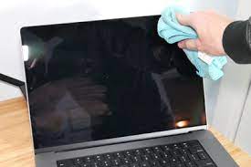 How To Clean A Macbook Screen