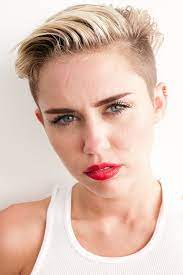 Behind The Scenes Photoshoot From Miley Cyrus S Wrecking Ball Video Miley Cyrus Hair Miley Cyrus Short Hair Miley Cyrus Photoshoot