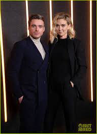 richard madden joins vanessa kirby at boss nyfw show richard madden joins vanssa kirby at boss nyfw 02 photo richard madden vanessa kirby kirby