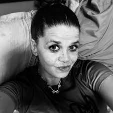 Mary Weaverling's Instagram, Twitter & Facebook