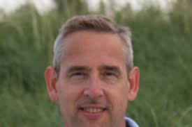 From Schwab IMPACT's dizzying array, one free agent tabbed FinFolio and its  use of Windows 8 as a takeaway