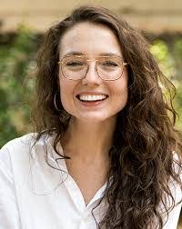 Deena Byers's Instagram, Twitter & Facebook