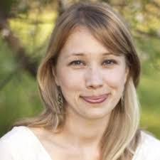 Britni Ayers's Instagram, Twitter & Facebook