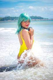 Bulma yellow swimsuit