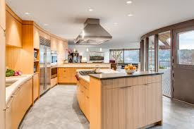 Midcentury Modern Kitchen With Central Island Modern Kitchen Design Modern Kitchen Island Modern Kitchen