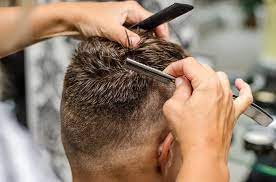 Specifically, very curly hair can be damaged by razor cutting. How To Thin Hair With A Razor An Overview Cool Men S Hair