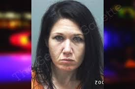 Brandy Toth's Instagram, Twitter & Facebook