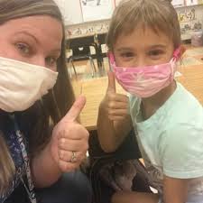 Amanda Yelton's Instagram, Twitter & Facebook