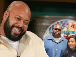 Suge Knight's "heartwarming" Christmas jail photo showcases new look  alongside...
