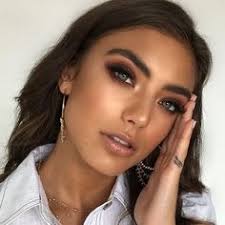 Profile for Helene Cain