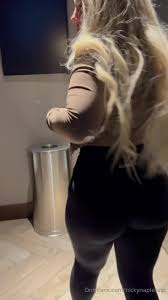 Watch online Nicky Naples VIP aka Nickynaplesvip OnlyFans - Just a little  recap of my night with lana cat you seriously dont want to miss this one 2  on X-video