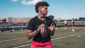 Gyam smart armband ring whoop armbanduhr für männer und frauen uhren fitness tracker band schlaf schritt training herz misfit strahl wasserdicht . Fit Wie Lebron James Und Patrick Mahomes Mit Diesem Smarten Fitness Und Gesundheits Tracker Gq Germany