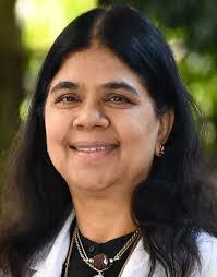 Janet Pena's Instagram, Twitter & Facebook