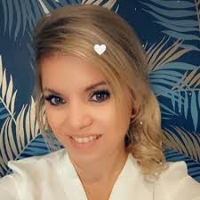 Anna Fournet (@annapiorecka)