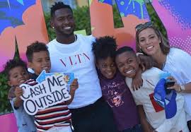 Hilariously asking one very important question at oakland raiders camp: Antonio Brown Sends Out A Psa To His Baby Momma Includes Three Of His Other Baby Mommas