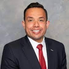 Lance Layson's Instagram, Twitter & Facebook