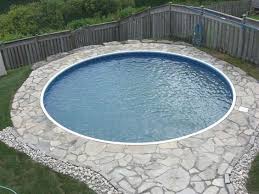 19 Swimming Pool Ideas For A Small Backyard Homesthetics Inspiring Ideas For Your Home Small Inground Pool Pools For Small Yards Small Inground Swimming Pools