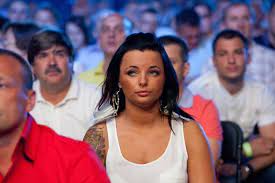 Kamila wybrańczyk jest narzeczoną artura szpilki od wielu lat. Kamila Wybranczyk Biography Last Fm