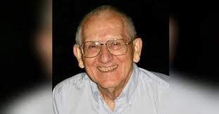 Robert Snapp's Instagram, Twitter & Facebook