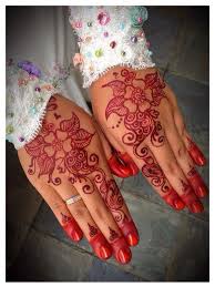 Girl With Red Henna Designs On Her Hands Hand Henna Henna Designs Red Henna