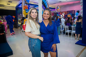 Denise Bezerra's Instagram, Twitter & Facebook